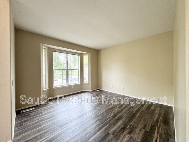 Foto del edificio - 15154 NW Decatur Way