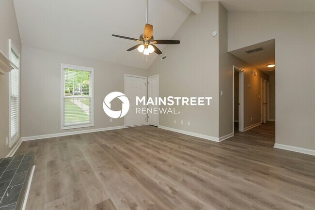 Foto del edificio - 3 Bedroom Pet-Friendly Home in McDonough, GA with Main Street Renewal