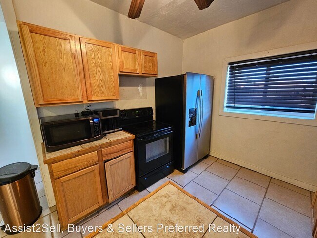 Building Photo - 4 br, 2 bath House - 205 Maryland Ave