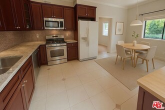 Building Photo - 15061 Sherman Way