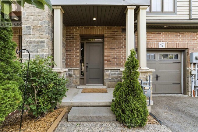 Photo du bâtiment - 17 Southshore Cres