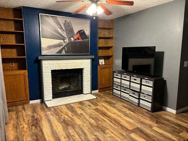 Foto del edificio - Spacious 3BR House in Macomb