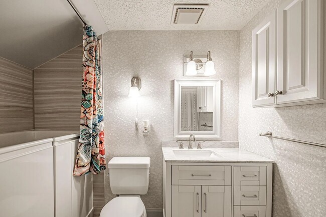 soaking tub - 20 Juniper Ln