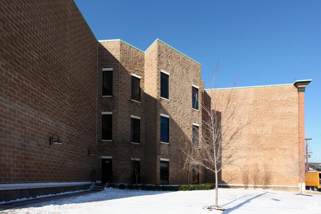 Building Photo - Fifth Street Terraces