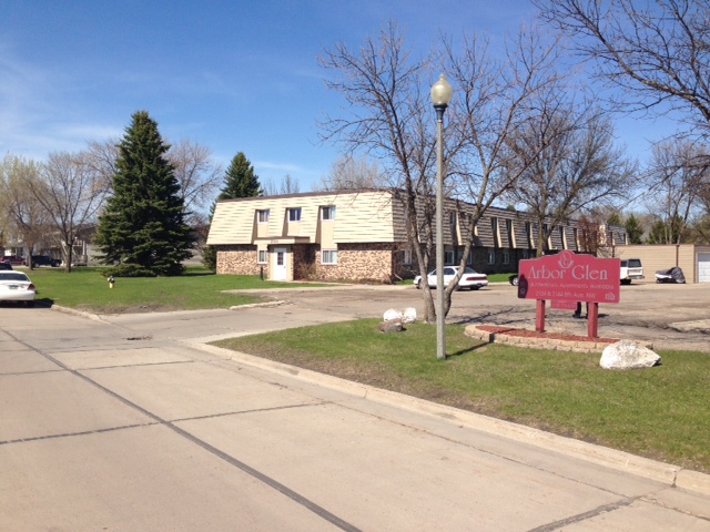 Foto del edificio - Arbor Glen Apartments