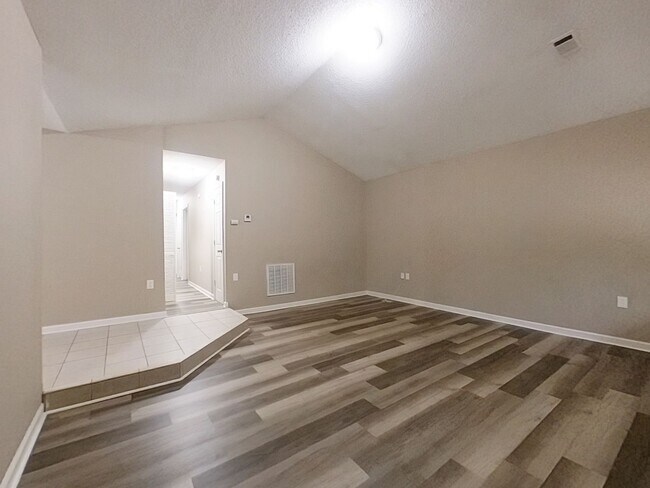 Foto del edificio - 319 Sumter St NE