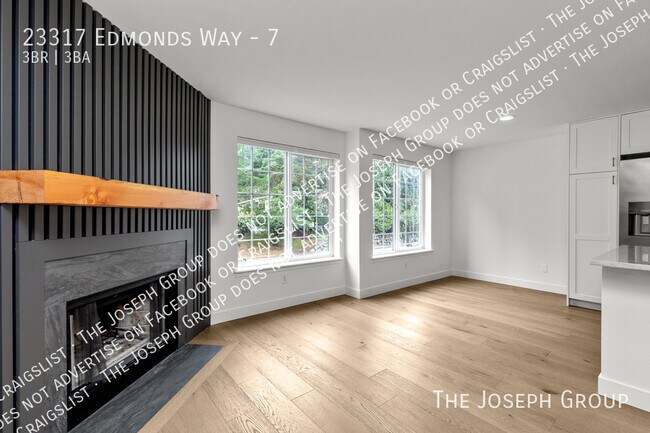 Foto del edificio - 23317 Edmonds Way