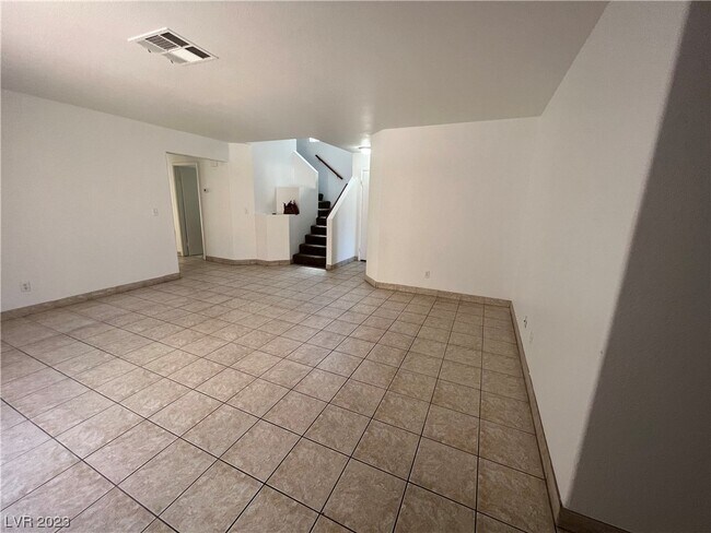 Foto del edificio - 8313 Classic Villa Ct