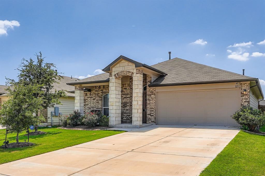Foto principal - 123 Harlan Dr