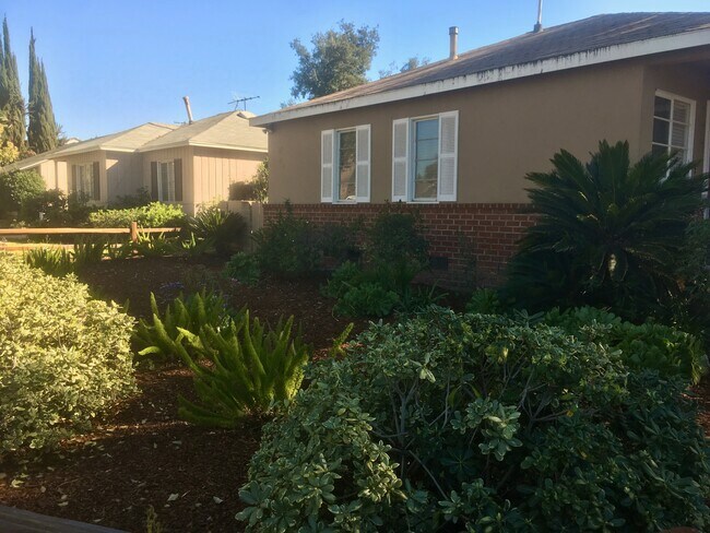 Propiedad en esquina - 14656 Morrison St