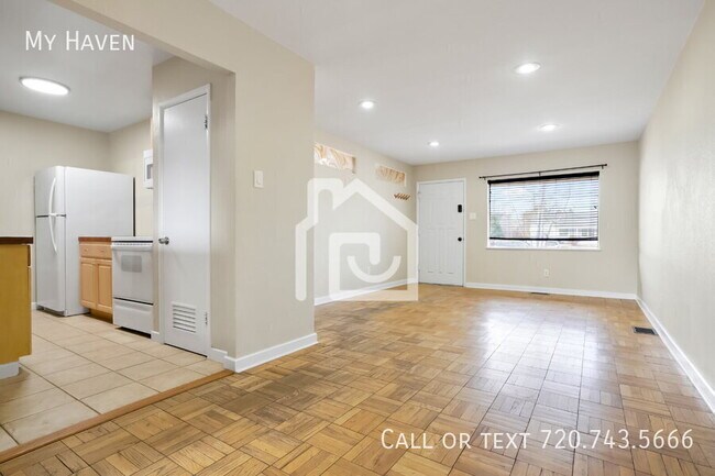 Foto del edificio - 3032 S Glencoe St