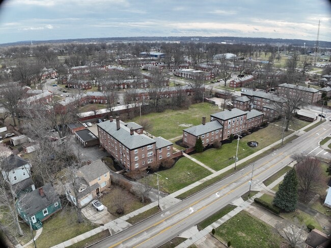 3D Exterior - Kenwood Crossing