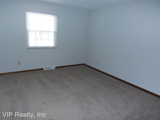 Foto del edificio - 2722-2724 Blendon Woods Blvd