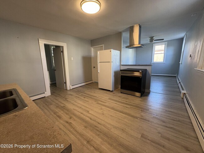 Foto del edificio - 107 Homestead St