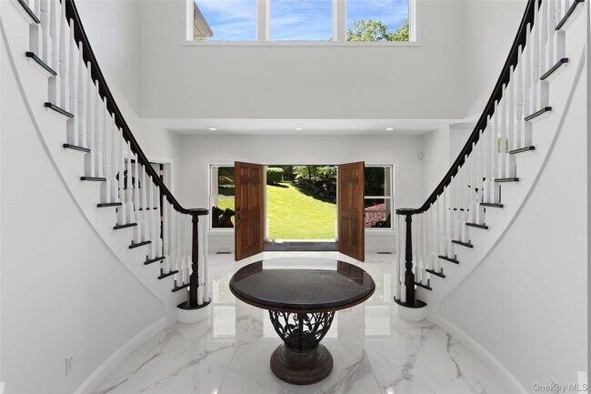 Foto del edificio - 10 Hope's Farm Ln