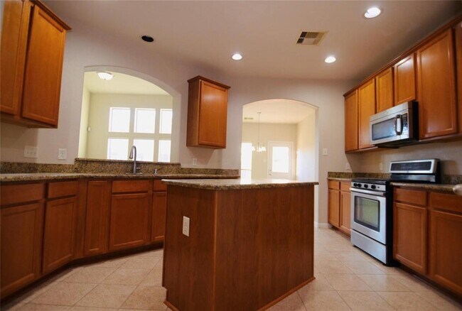 Foto del edificio - 25930 Ravenside Dr