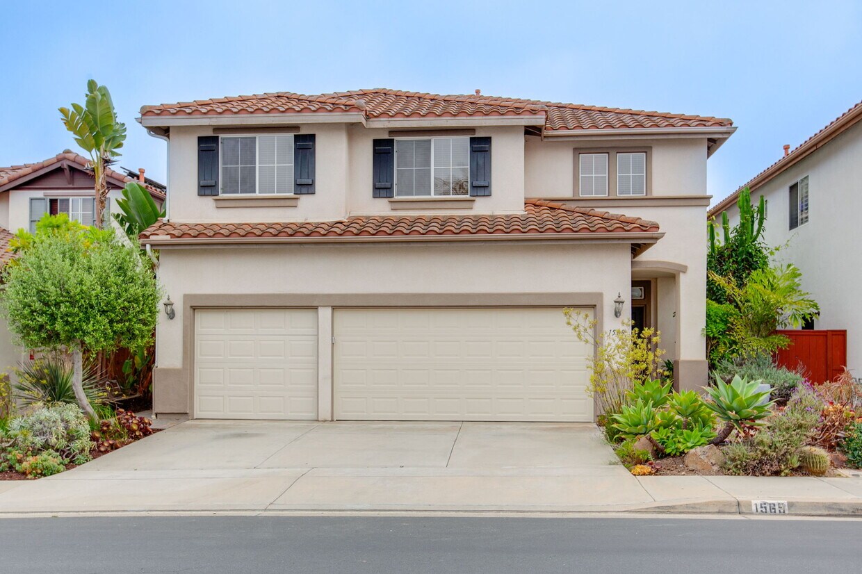 Primary Photo - 1569 Turquoise Dr