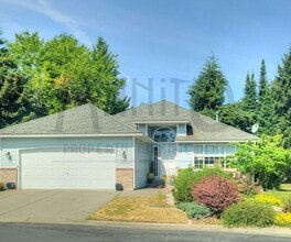Building Photo - 2502 E 58th Ln