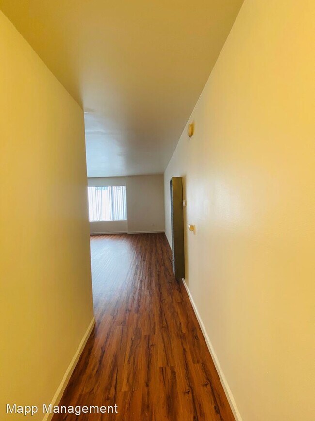 Foto del edificio - 125 S Ave 53