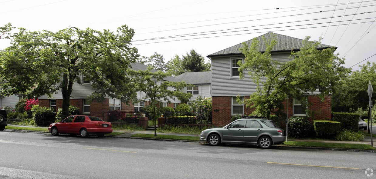 Building Photo - Laurelhurst Manor