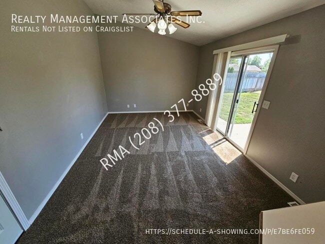 Foto del edificio - Beautiful 3-Bedroom Home in Heart of Merid...