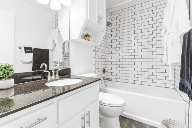 Foto del edificio - 1421 S 12th St