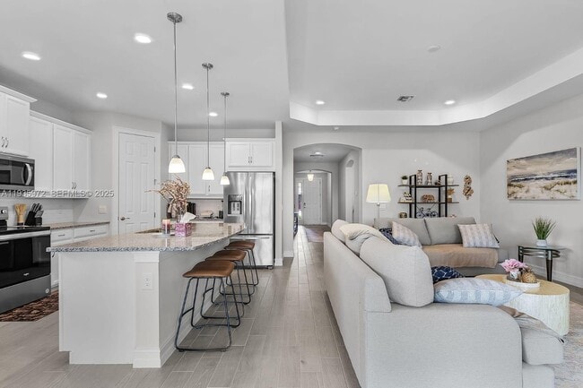 Building Photo - 425 Coral Reef Pl