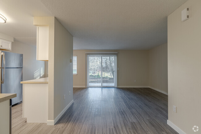 1BR, 1BA - 742SF Living Room - Evanbrook Apartments