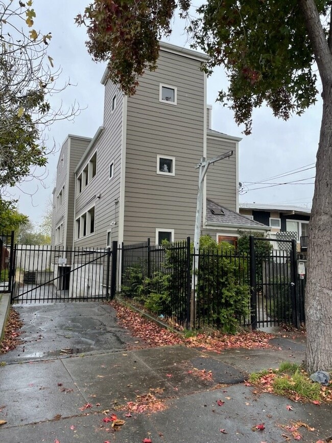 Photo - 1646 Prince St (Berkeley, CA) Apartment