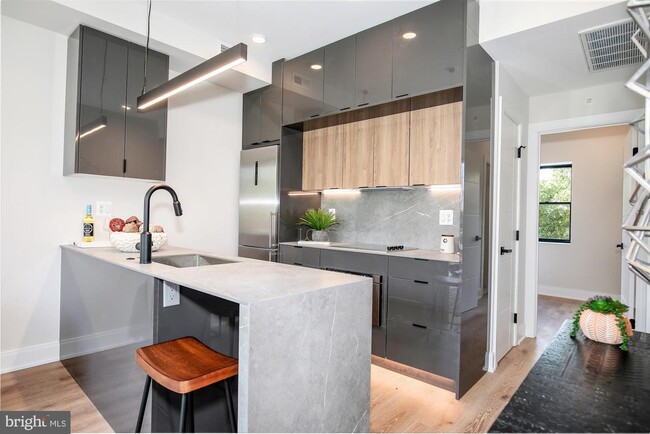 Foto del edificio - 1133 5th St NW