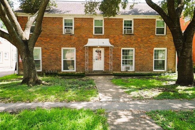 Foto del edificio - 2431 Shakespeare St