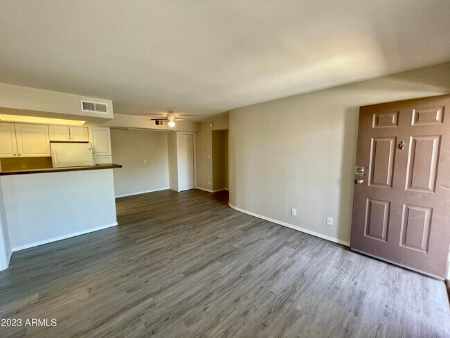 Building Photo - 3601 W Tierra Buena Ln