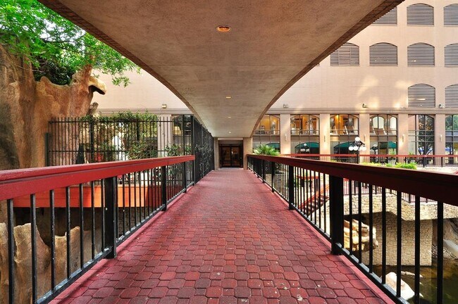 Foto del edificio - 507 Sabine St
