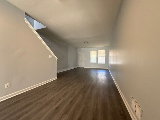 Foto del edificio - Beautiful Three - Bedroom Home In Baltimore