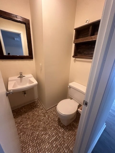 Building Photo - 319 Willowbrooke Dr