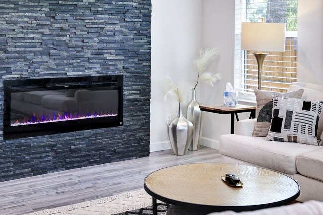 Building Photo - 1214 Hays St