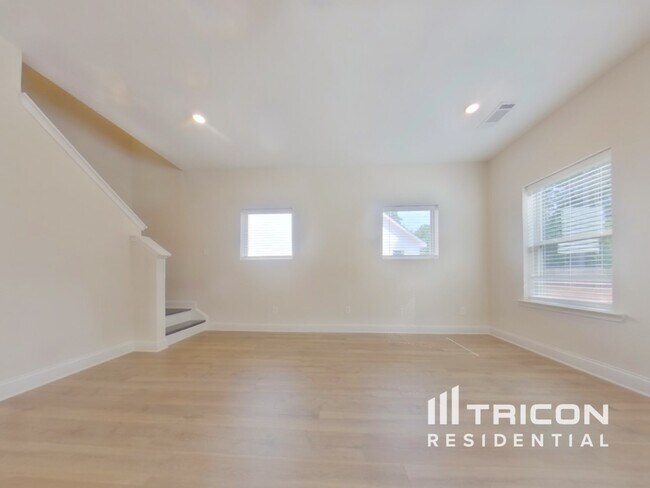 Foto del edificio - 412 Cantrell Dr