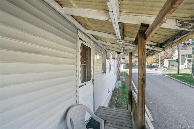 Foto del edificio - 4 Montgomery Rd