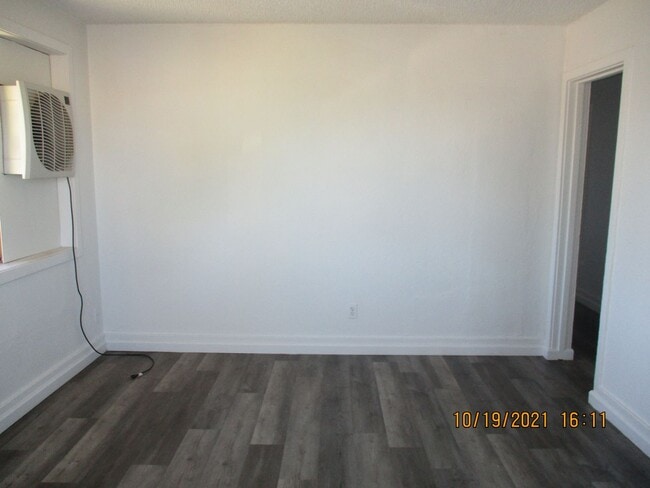 Photo - 540 North Ave Apartment