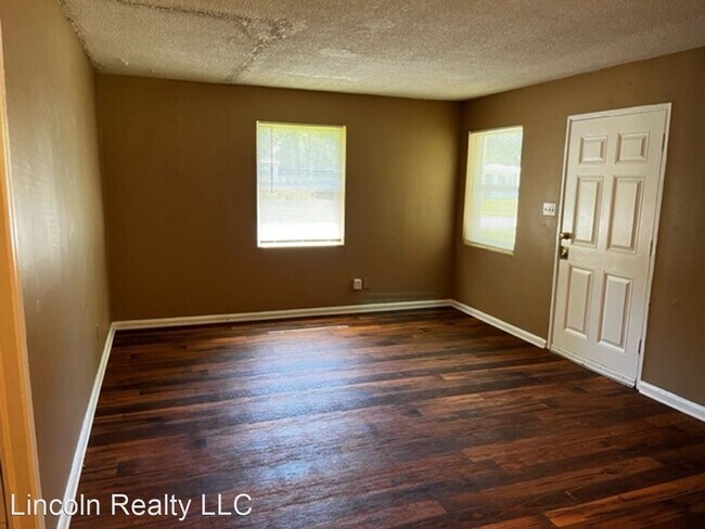 Building Photo - 3 br, 1 bath House - 2320 Diana Drive