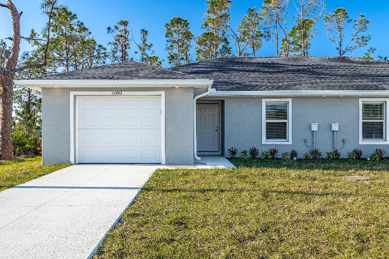 12441 Buffing Rd, Port Charlotte, FL 33981 Room for Rent in Port