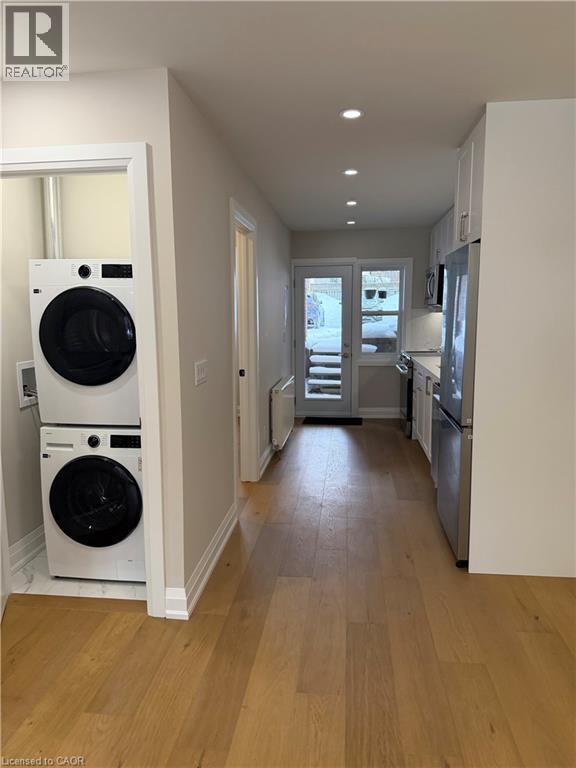 Photo du bâtiment - 875 Millwood Rd