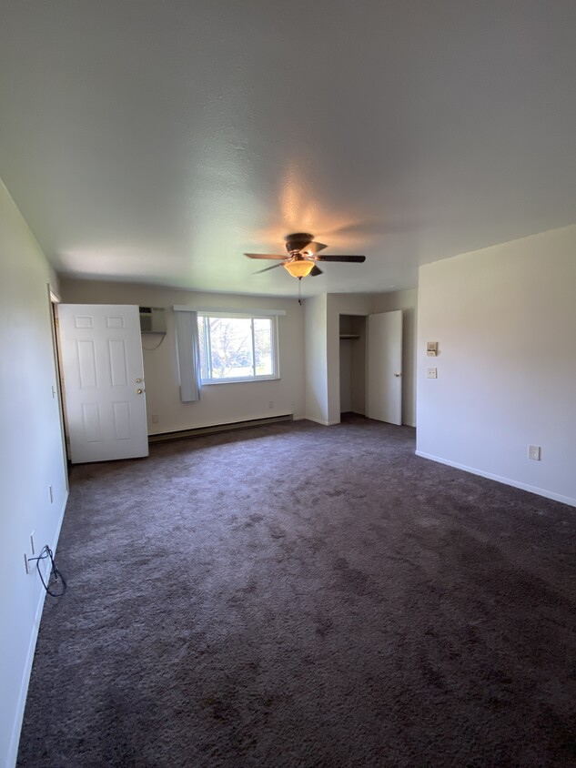 Foto principal - 7400 Crosscreek Dr