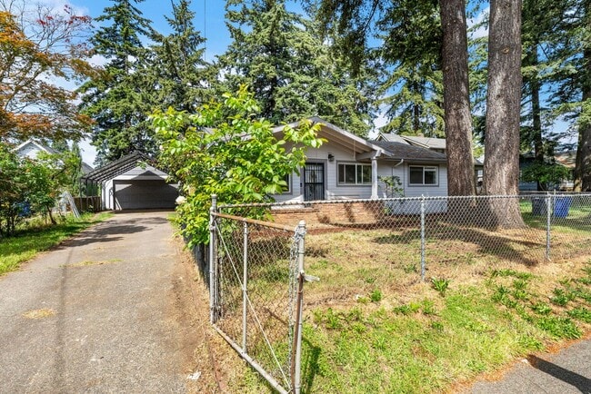 Building Photo - 2237 SE 139th Ave