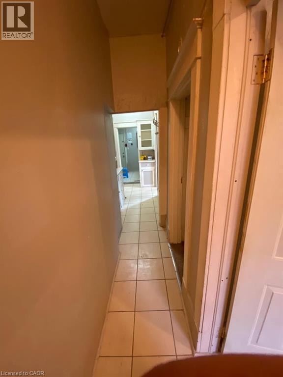 Photo du bâtiment - 608 King St E