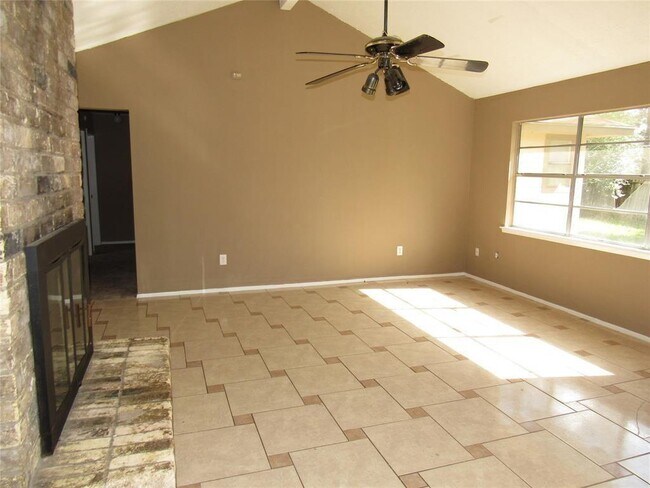 Foto del edificio - 5806 Bridgegate Dr