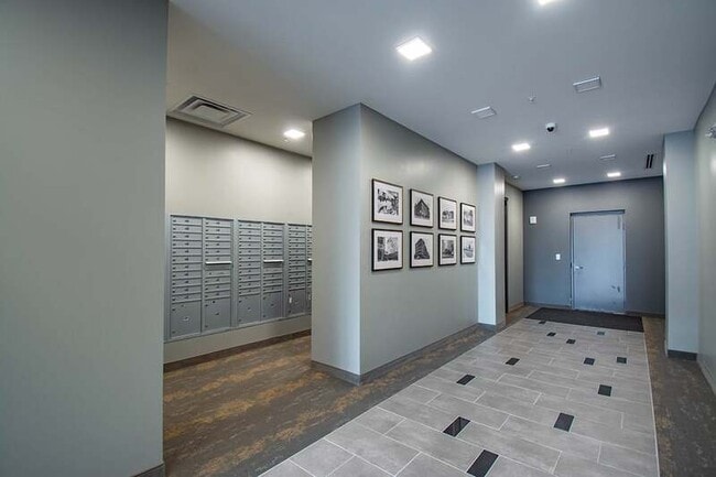 Building Photo - 333 W Depot Ave