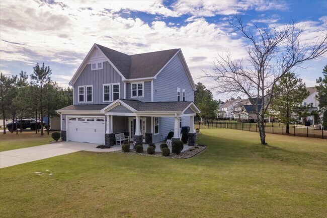 Foto del edificio - 450 Kerr Lake Rd