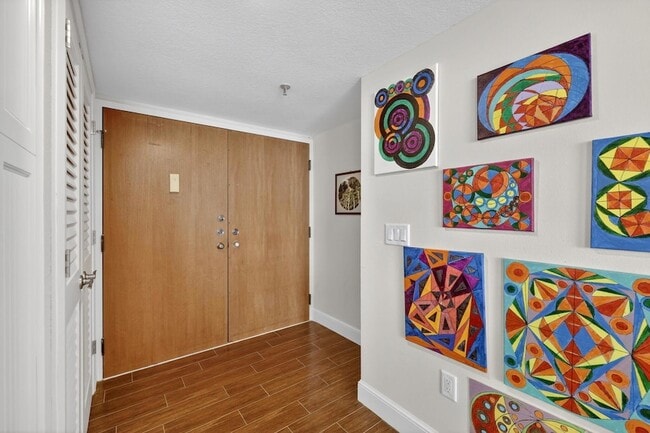 Building Photo - 9960 S Ocean Dr