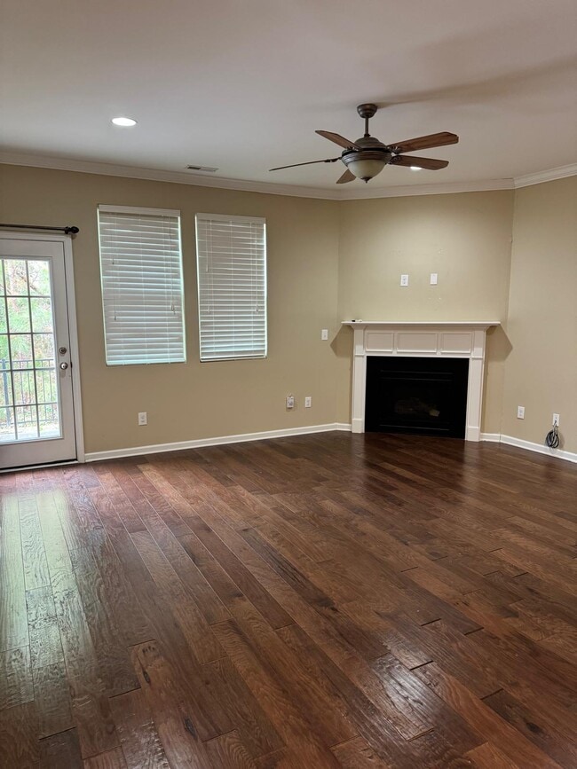 Photo - 538 Libson St Townhome